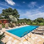 Divina Villa Šišan