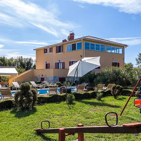 Divina Villa
