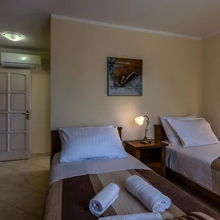 Divina Villa