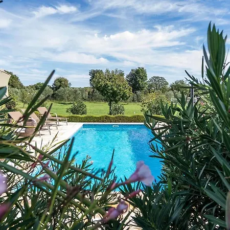 Divina Villa Šišan