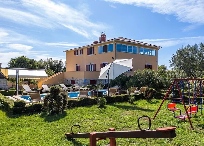 Divina Villa