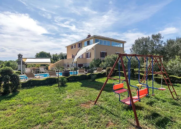 Divina Villa *