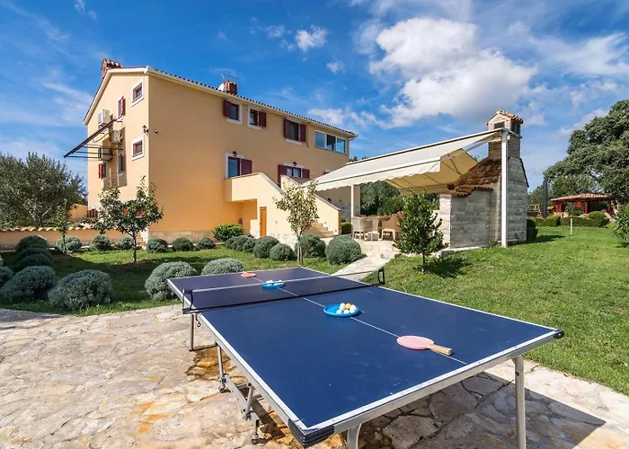 Divina Villa
