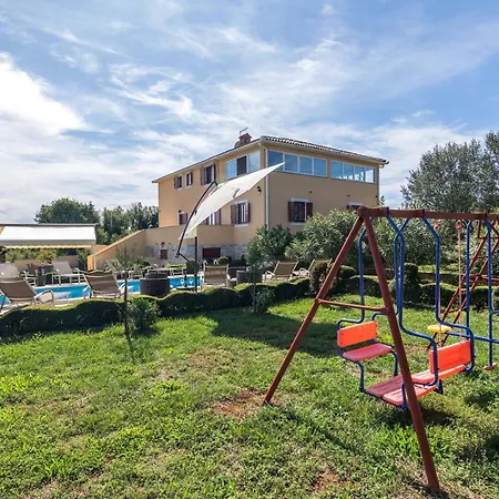 Divina Villa *
