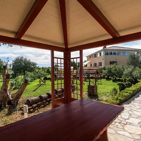 Divina Villa