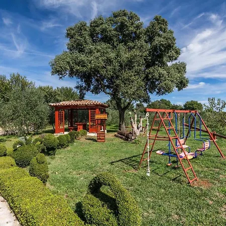 Villa Divina Sisan