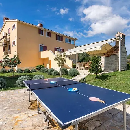 Divina Villa