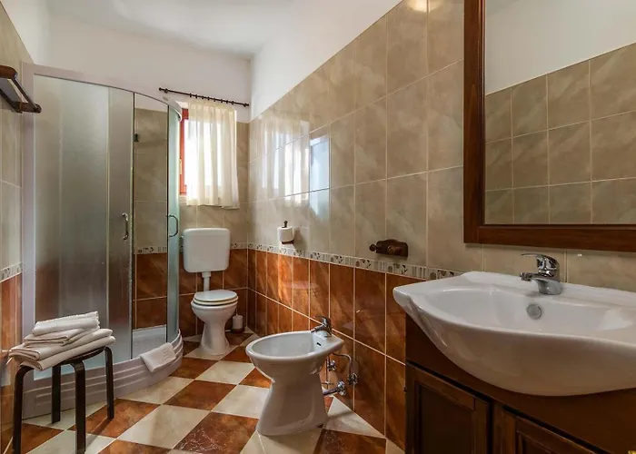 빌라 Divina Šišan